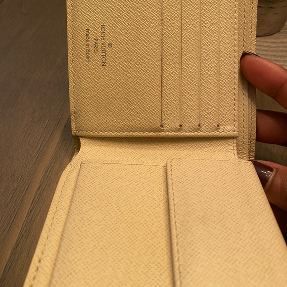 Louis Vuitton Damier Azur Bi-Fold Wallet - Picture 4 of 8